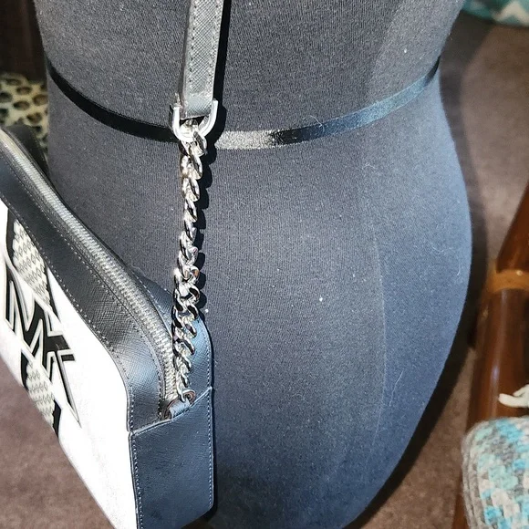 Michael Kors Black and White Crossbody Bag - Picture 4 of 9